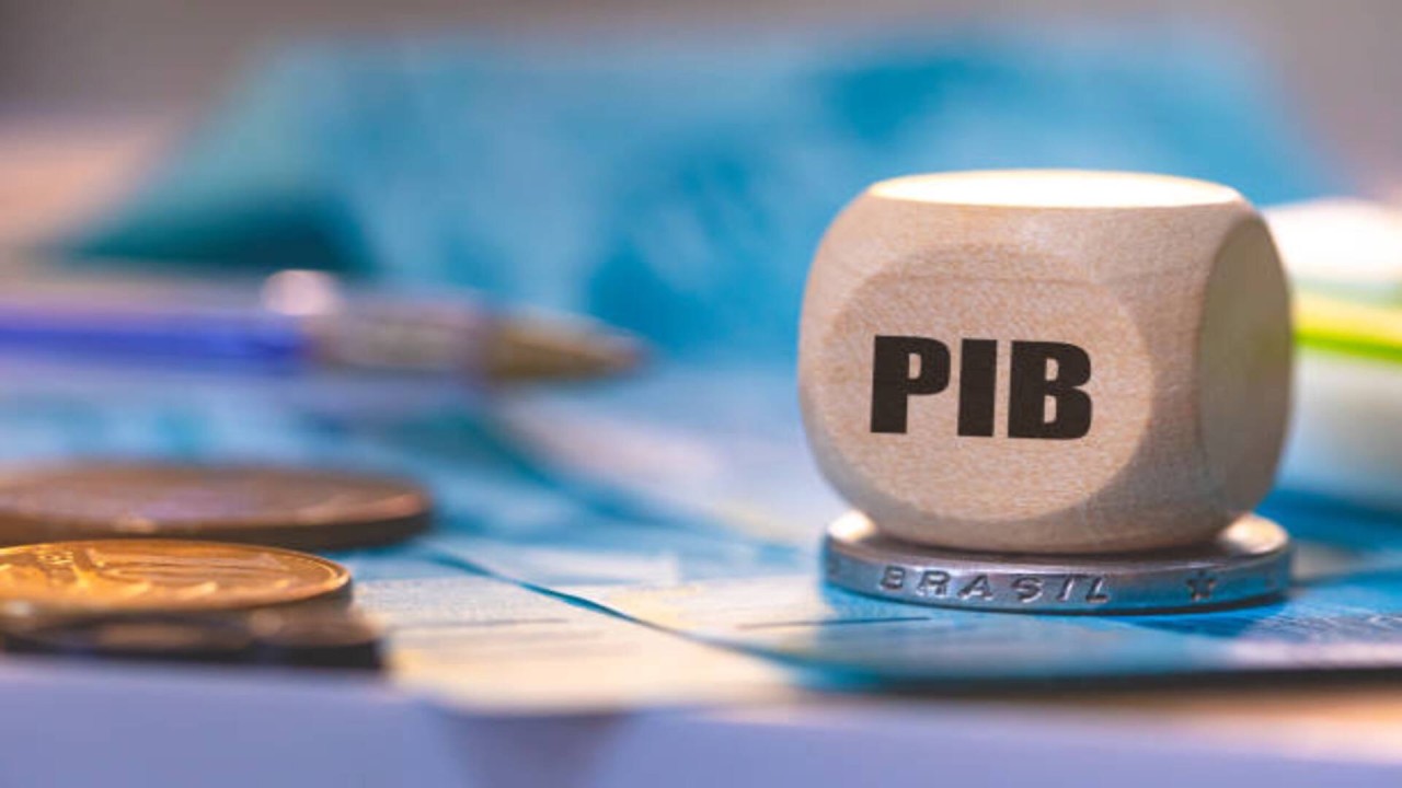 pib crescimento em fevereiro